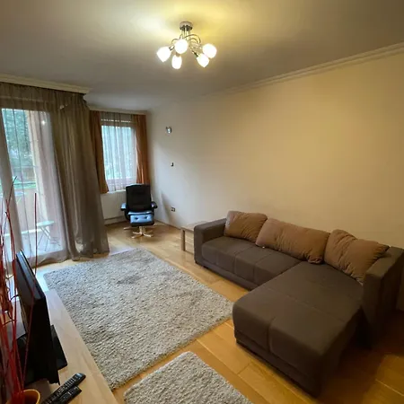 Ik Apartment *